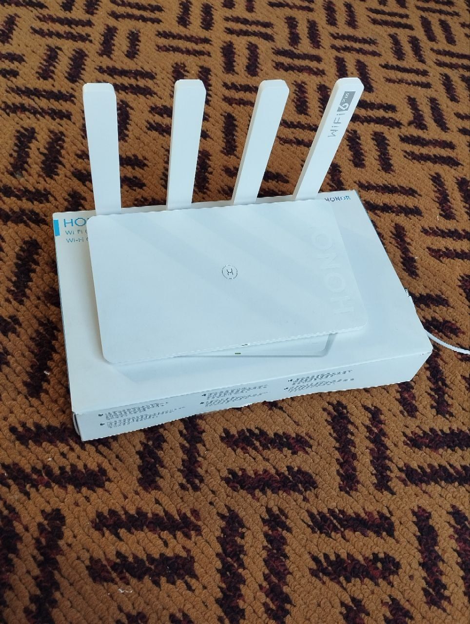 Honor router 3 sotiladi