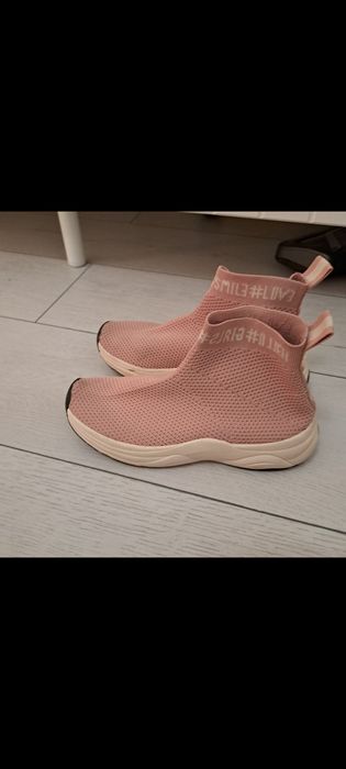 Adidasi tenesi zara tip sosete marimea 34 35