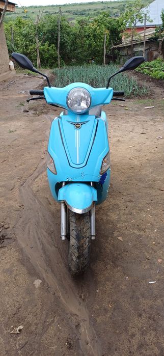 Vând scuter Riviera 125cc