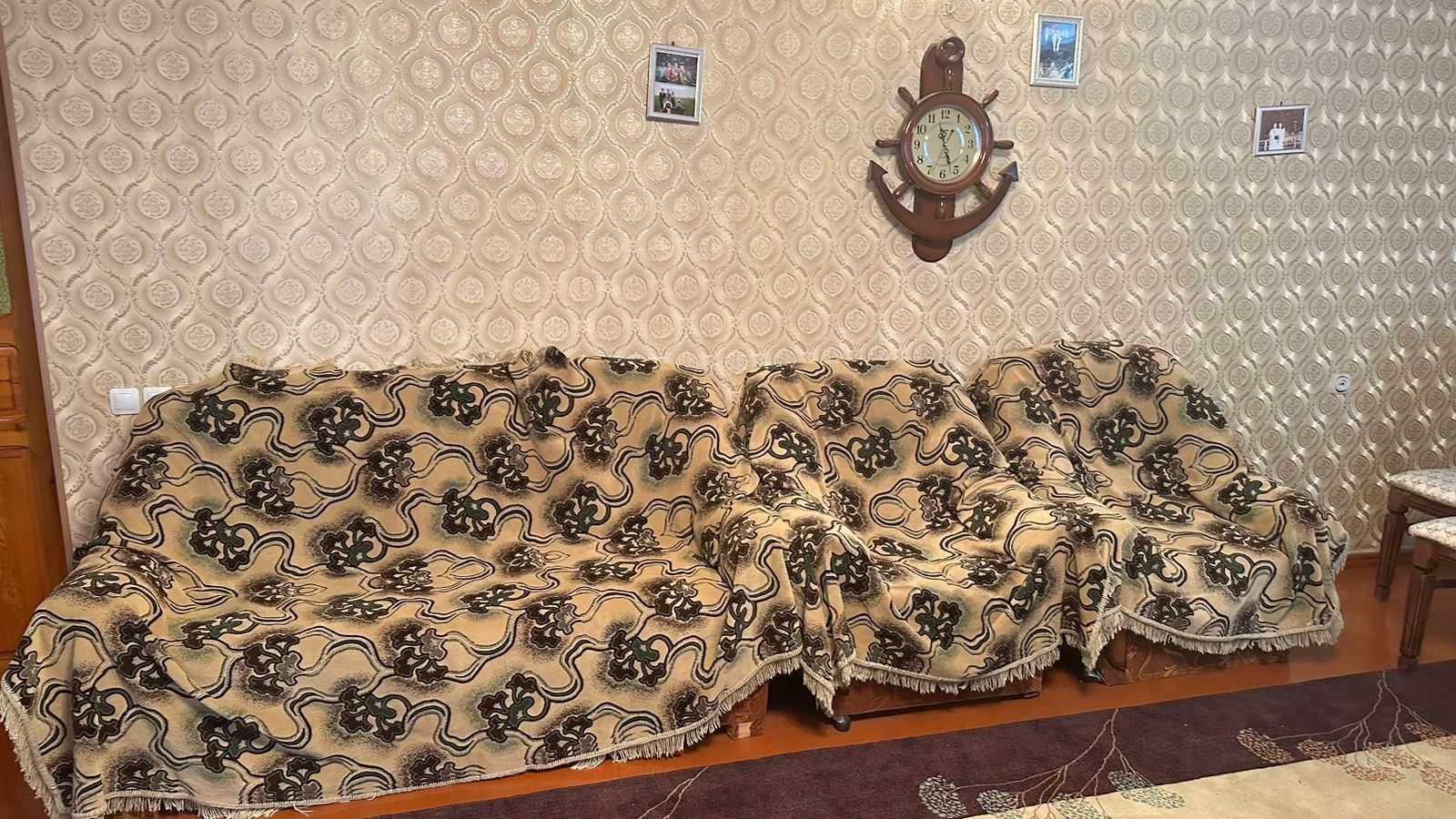 Диван и два кресло