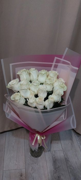 Букет из 17 роз свежий