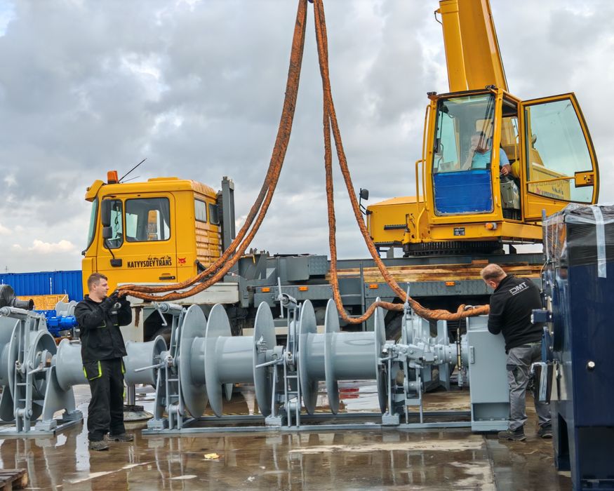Macara ,automacara ,Hiab ,buldoexcavator ,excavator ,volă,încărcător