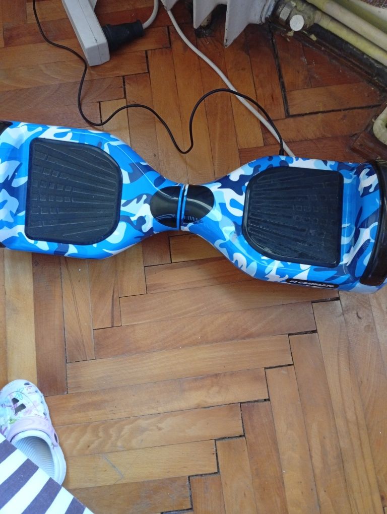 Vând hoverbord necesita baterie noua