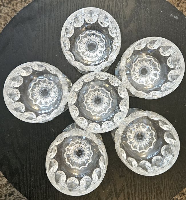 Кристални чаши + карафа