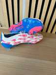 Vând Ghete Adidas Predator Elite FG Mărimea 40 Alb/Albastru/Roz Solar