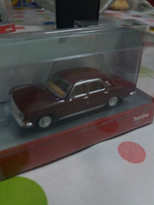 Коли камиони 1.87 Herpa Viking Norev