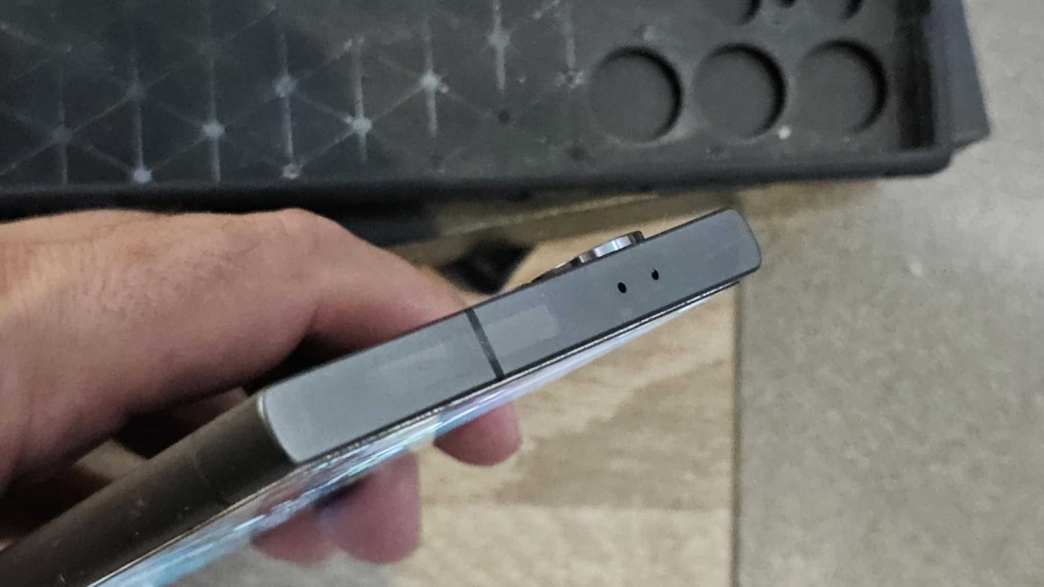 Продавам Samsung Galaxy S24 Ultra 256/12GB