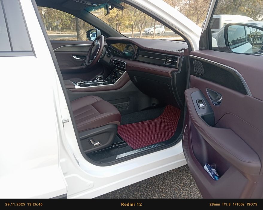 Jetaour x90 plus  full pazitsa  1 qol moshna gen boladi