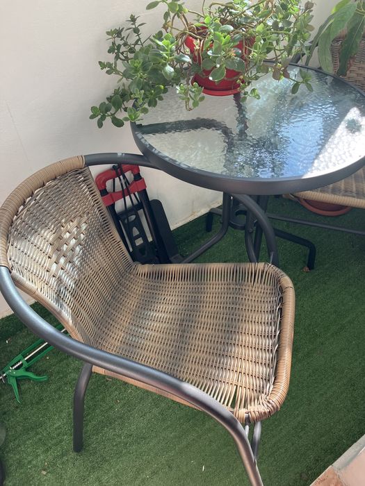 Masa cu scaune de gradina / balcon