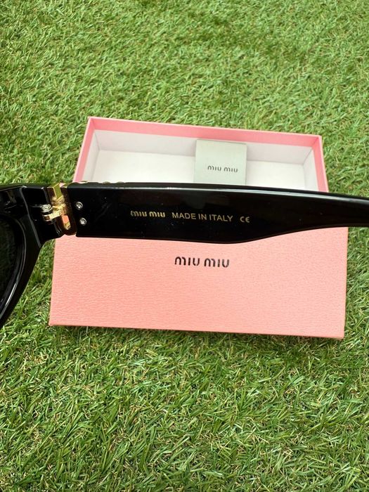 Ochelari de Soare Miu Miu