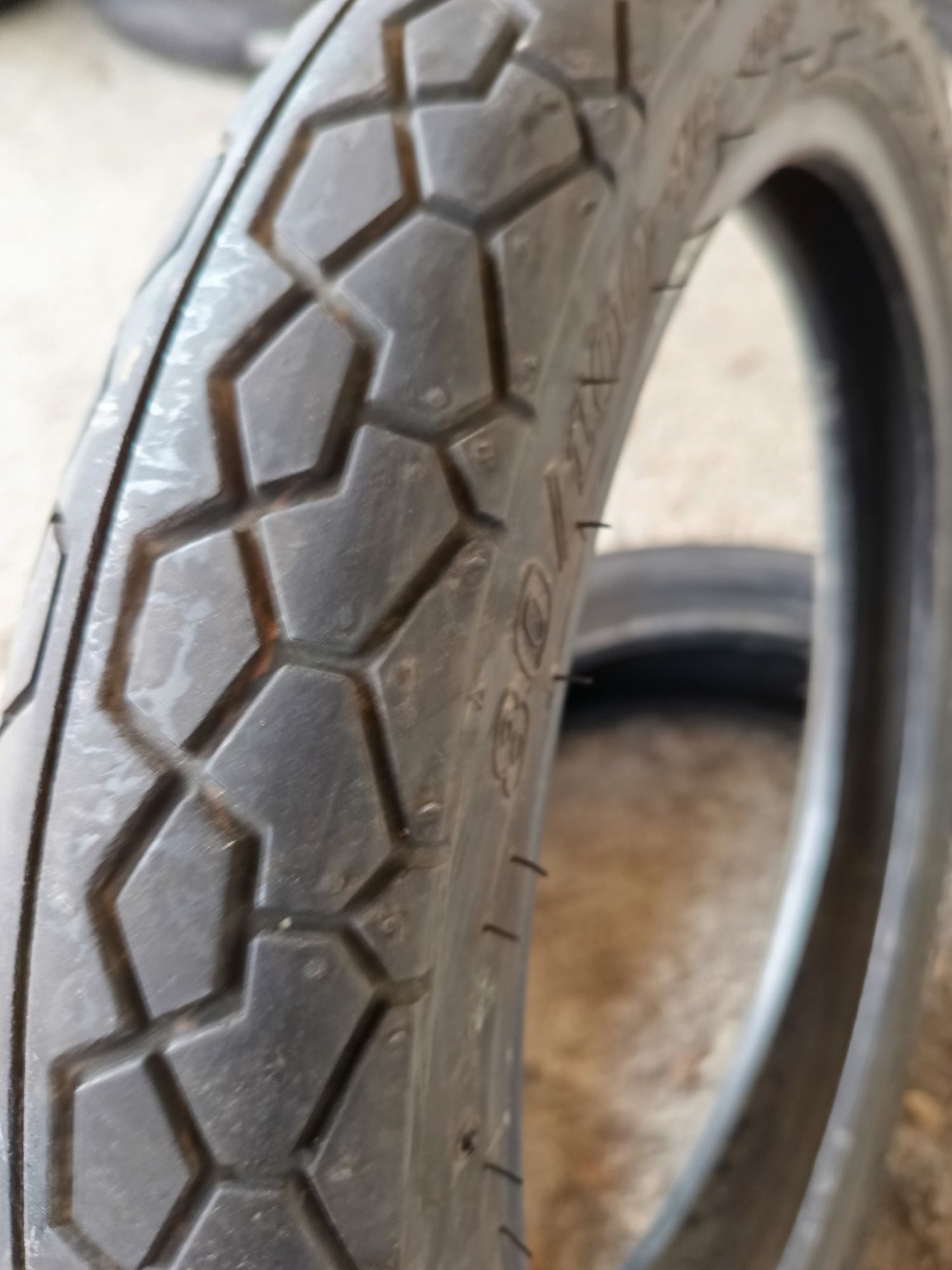 Мото гума 80 100 16 DUNLOP Дот524