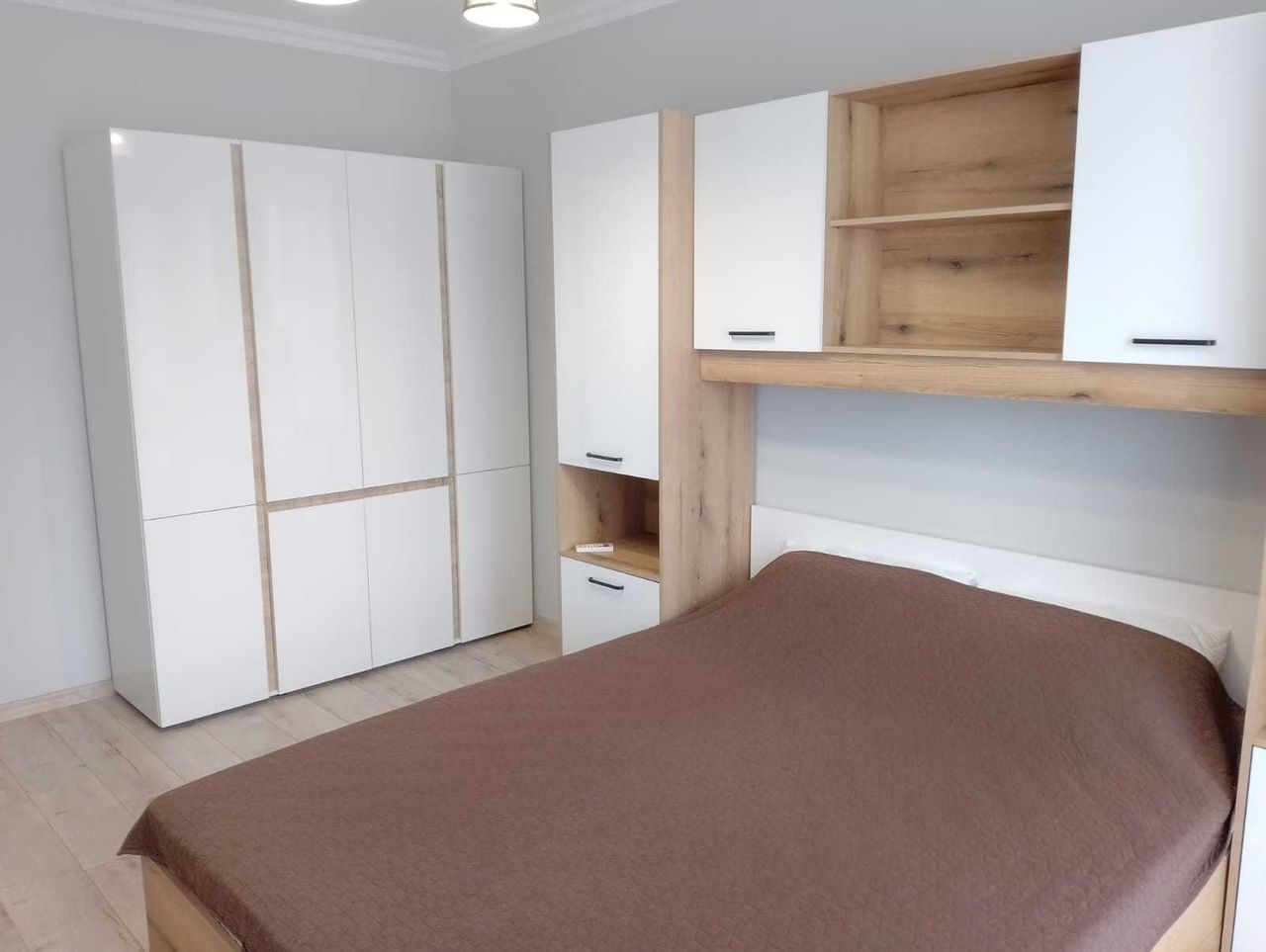 Дава се под наем Двустаен апартамент в Варна, Базар Левски - 50 кв.м за 510 € - Снимка #10