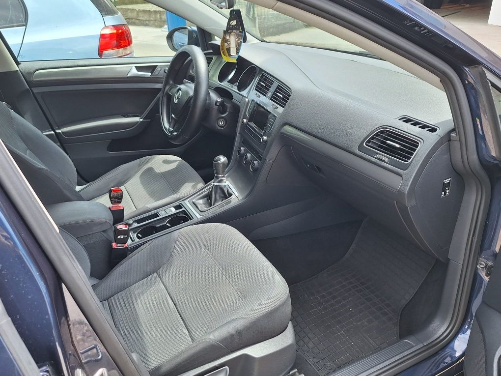 Volkswagen Golf 1.6 Tdi / 08.2013/