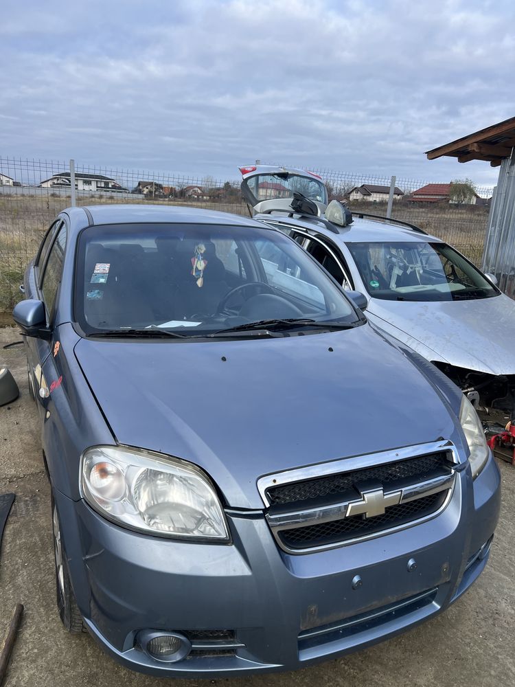 Vand bara fata capota usi haion faruri cutie viteza Chevrolet aveo