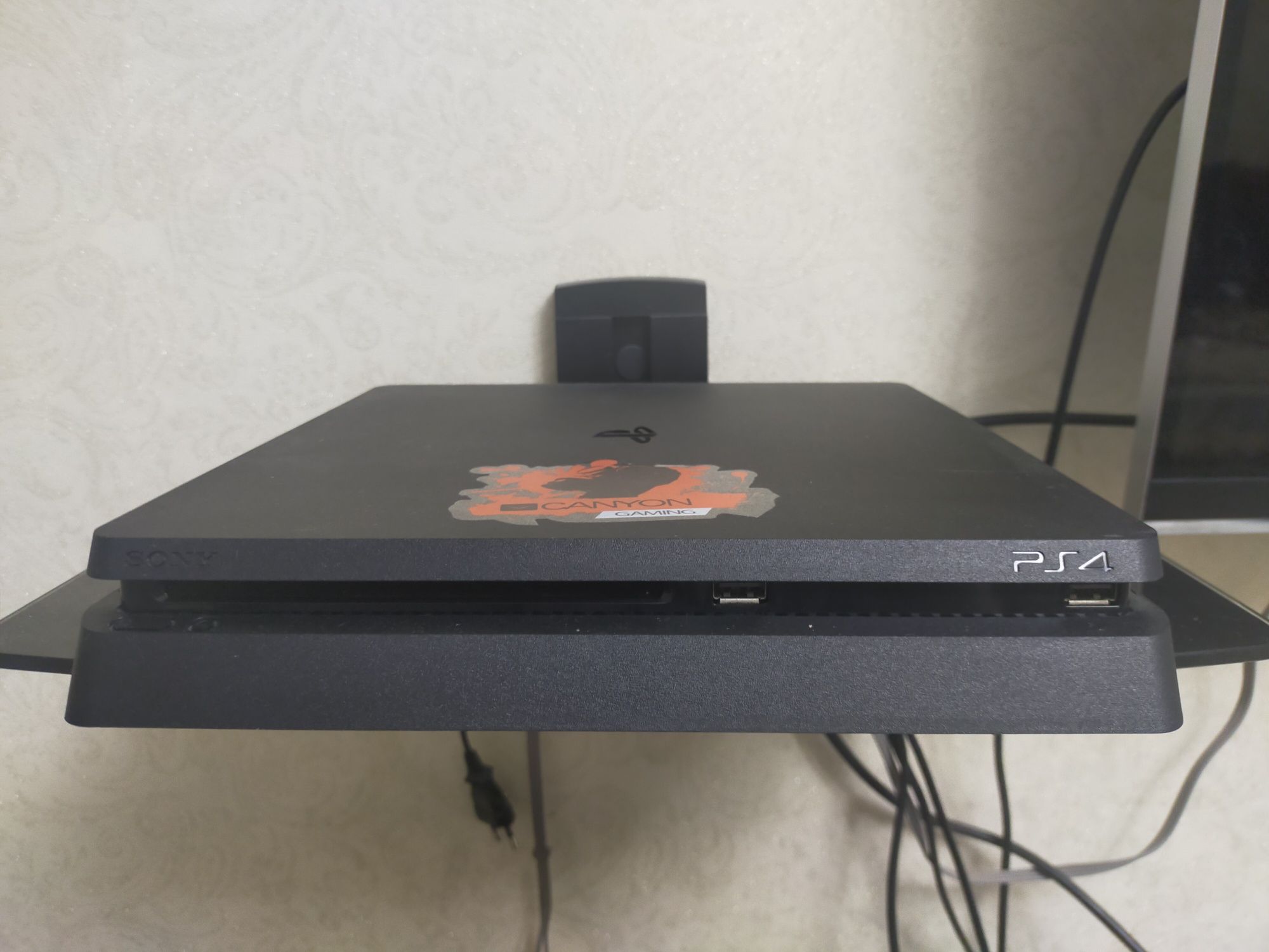 Игровая приставка Sony PlayStation 4 slim 1 TB Black F (OM4)