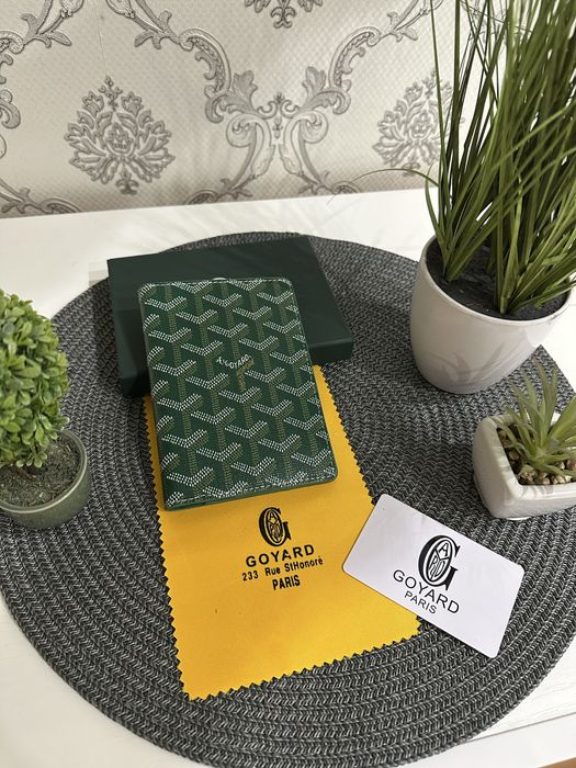Goyard Saint-Pierre wallet (Authentic)