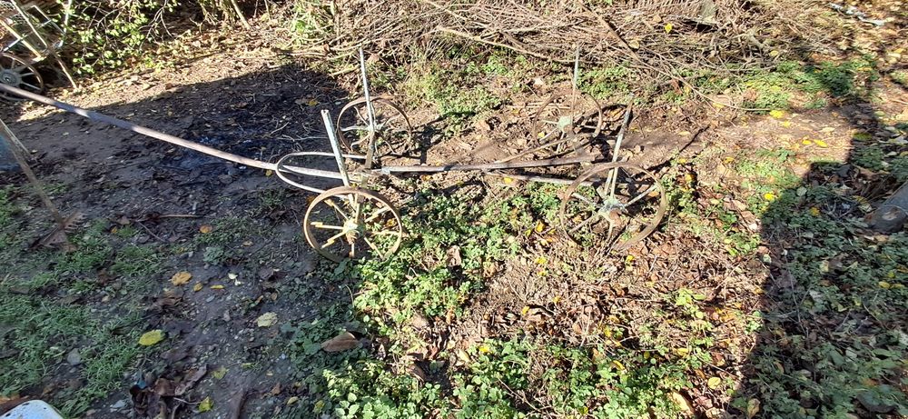 Продавам каруца/количка