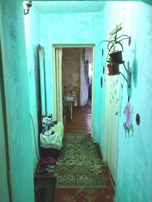 Чилонзор-25Кв 3/5/5/Балкон 2/6/Кирпичный дом Срочно Сотилади