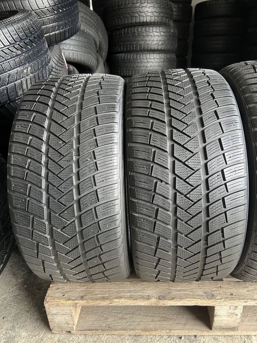4 anvelope de iarna 245/40/18+225/45/18 Vredestein!