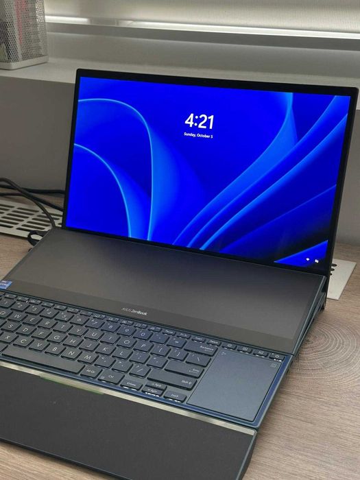 ASUS ZenBook Pro Duo, i9-12900H, 15.6" OLED 4K, 32GB, 1TB SSD, RTX3060