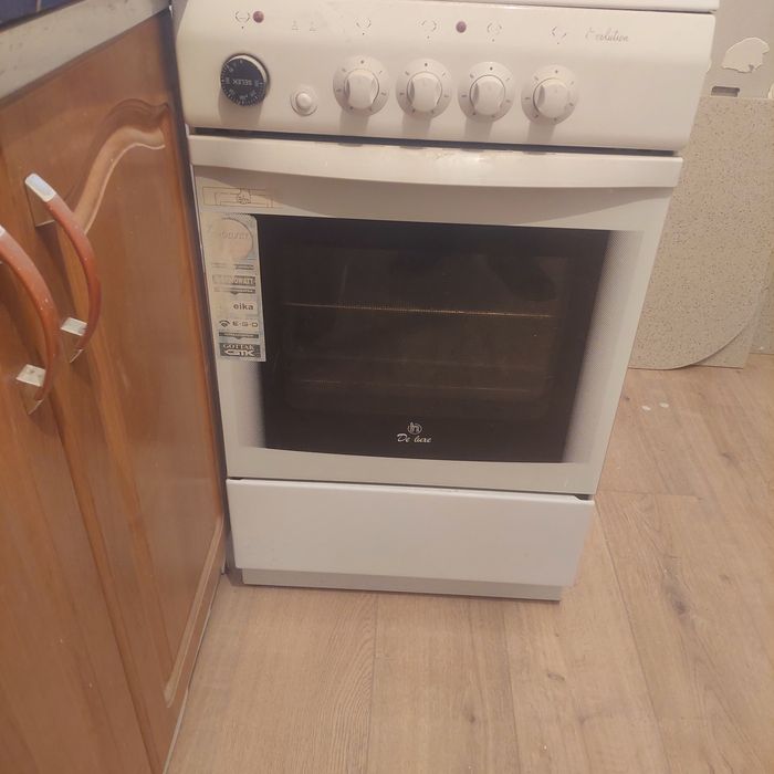 элктро плита хоршем состояние продаётся срочно