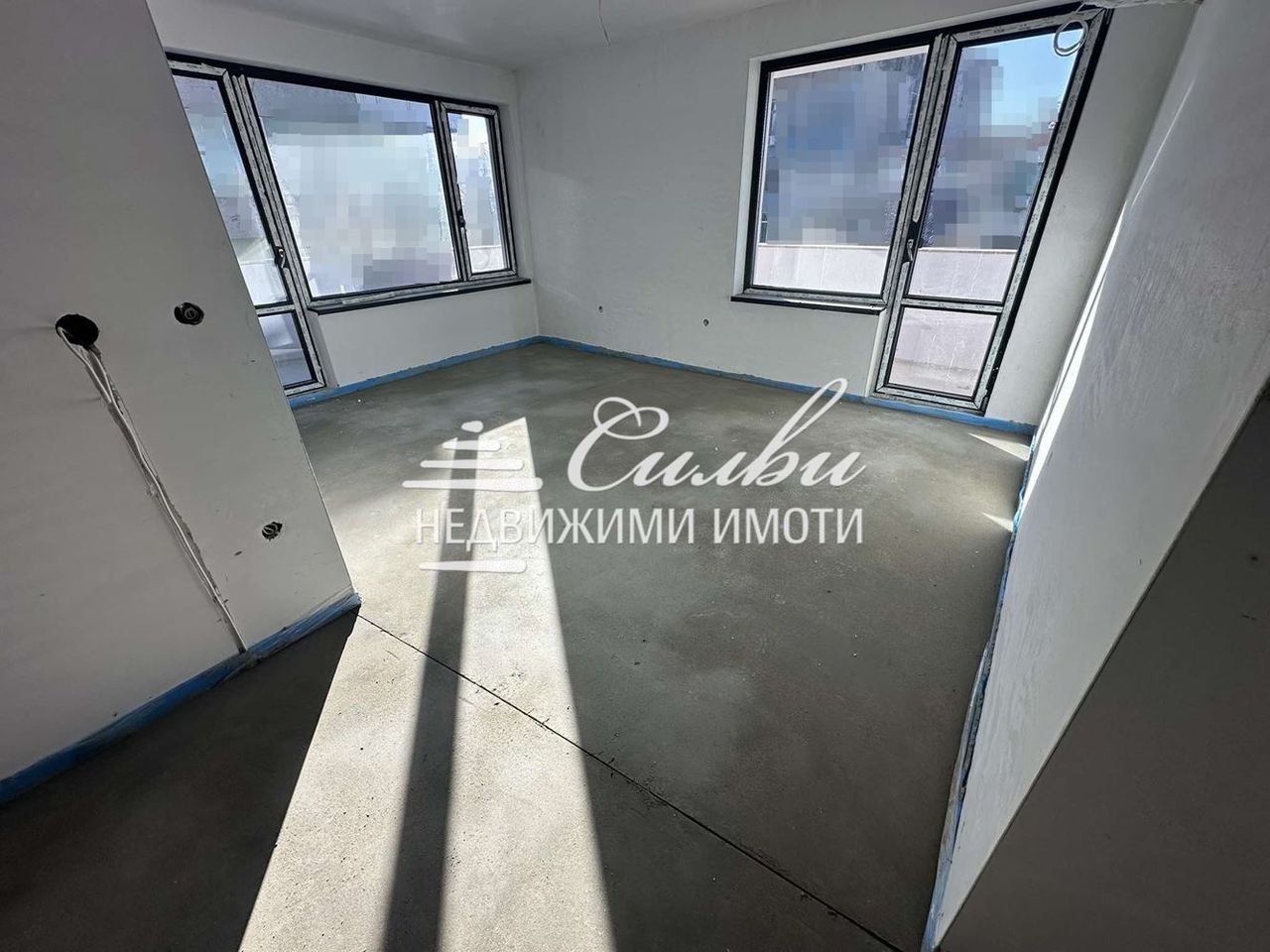 Продава се Тристаен апартамент в Търговище, Център - 114 кв.м за 1185 €/кв.м - Снимка #4