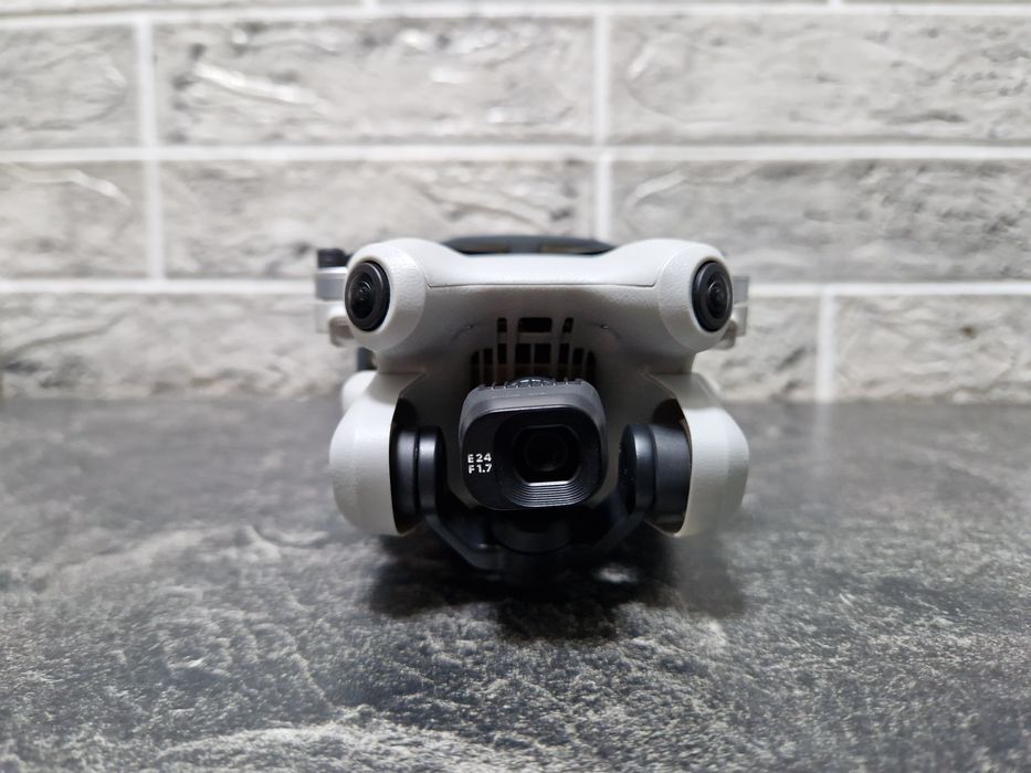 Dji mini 4 pro fly more combo / dji care refresh 10 luni
