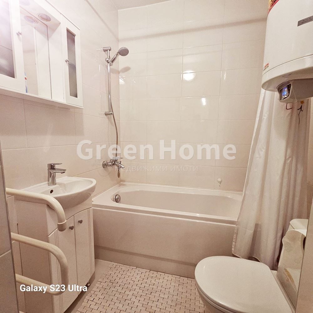 Продава се Двустаен апартамент в Варна, Възраждане 1 - 84 кв.м за 1548 €/кв.м - Снимка #1