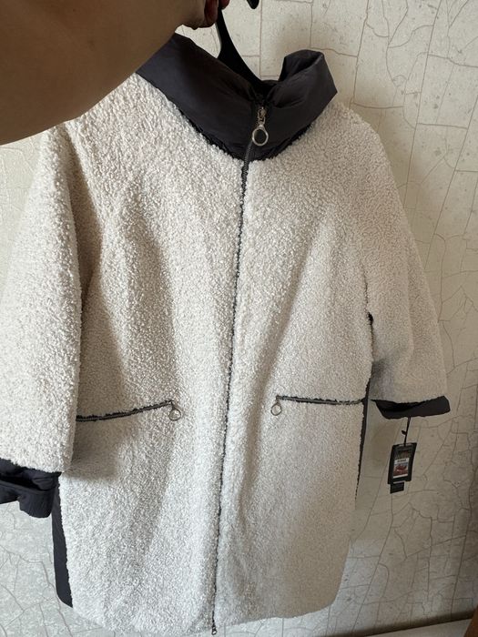 Продам куртку новая