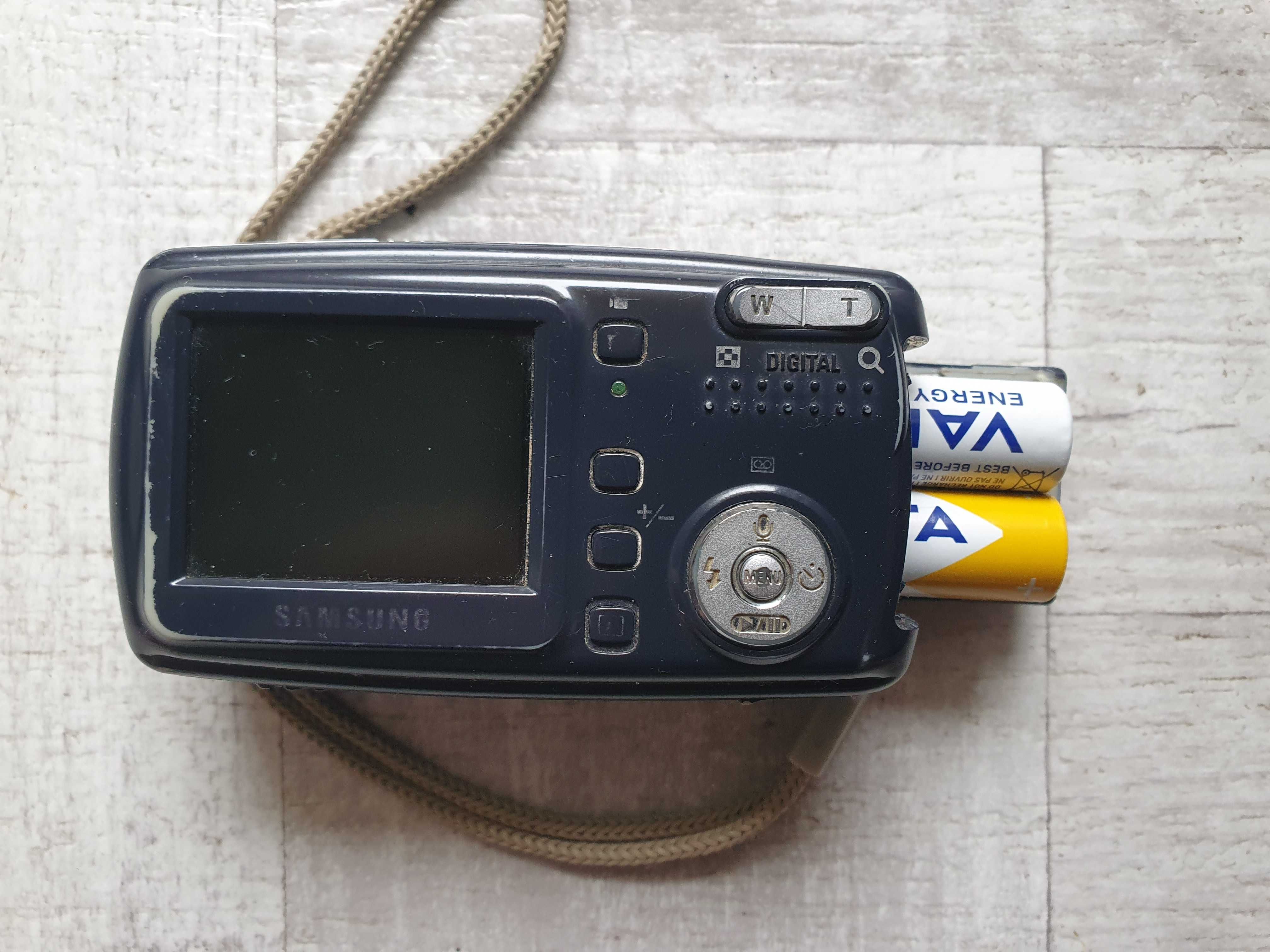 Samsung Digimax A402. Cameră foto compactă, fără accesorii.