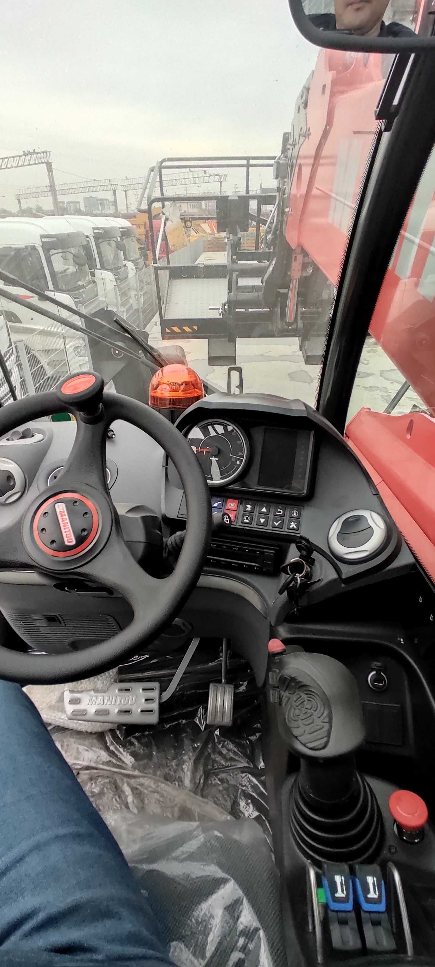 Телескопические погрузчики MANITOU МТ-Х 1840А