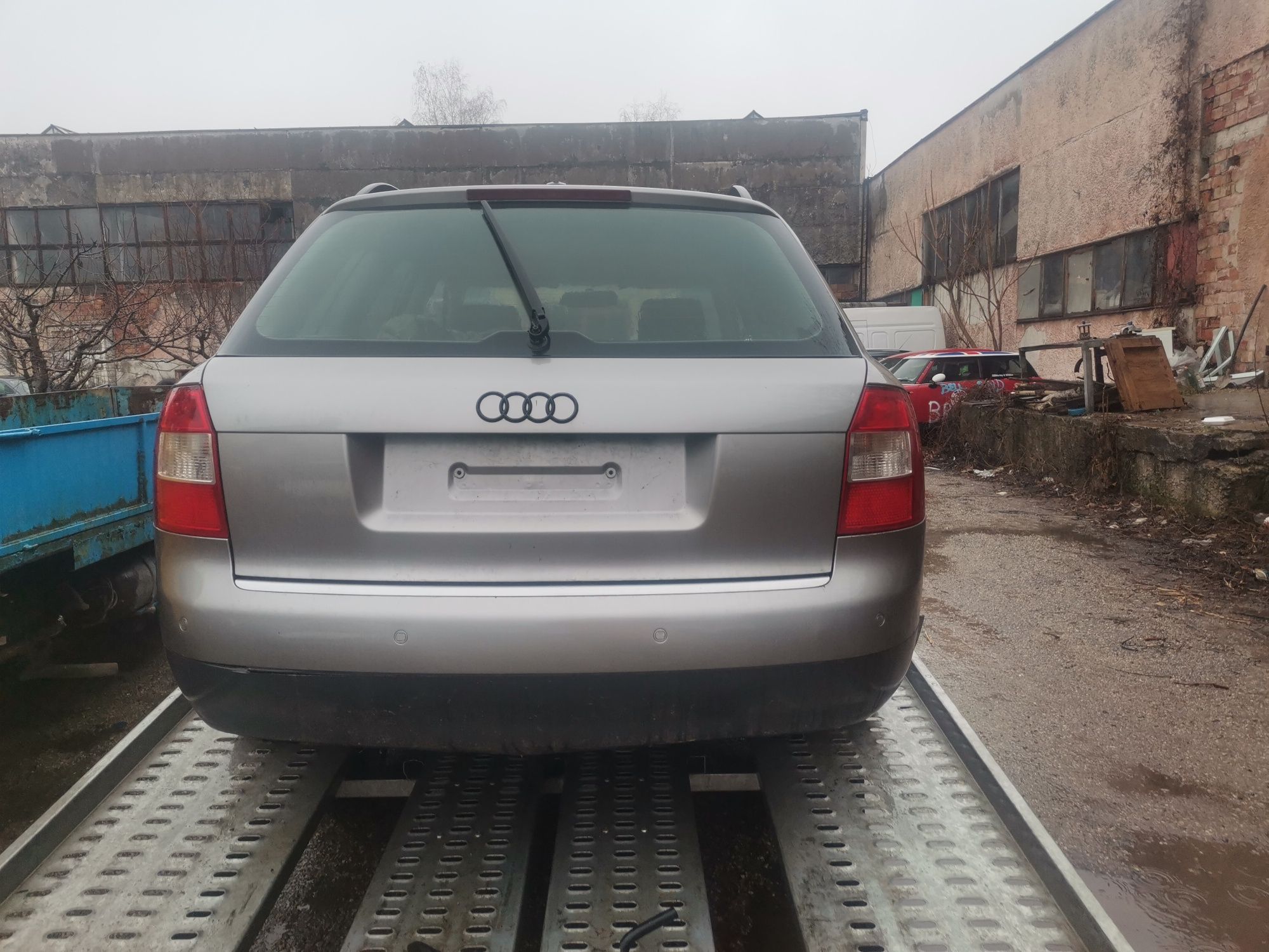 Ауди а4 audi a4 B6 за части 2.5TDI 163КС