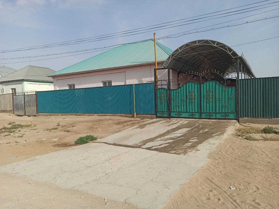 5 Бөлмелі жер үй Титовта