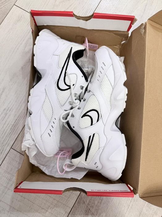 Продам Nike Air heights оригинал