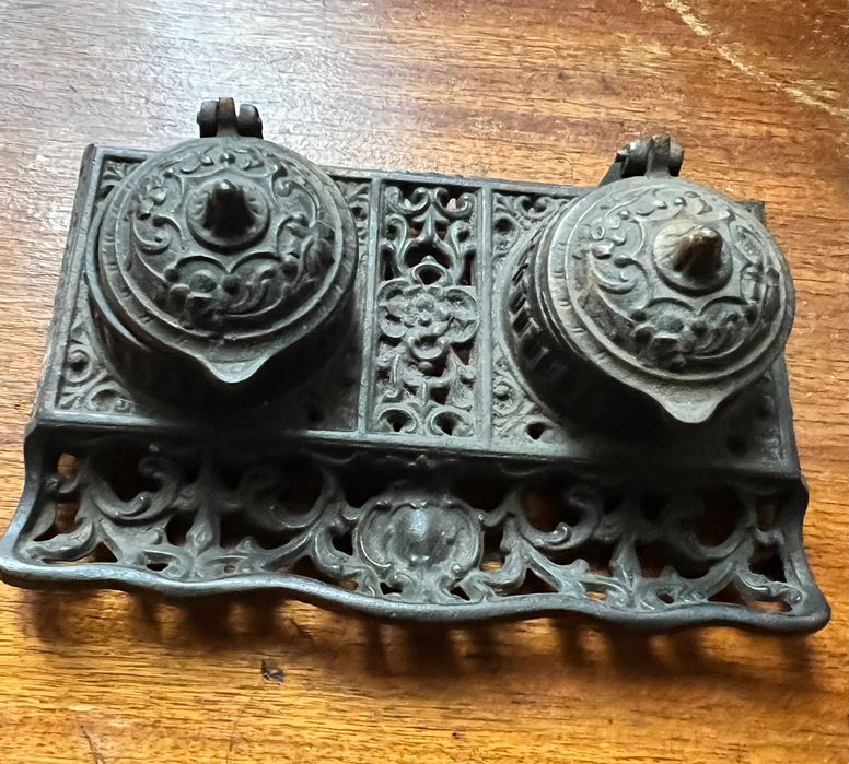 Ретро мастилница