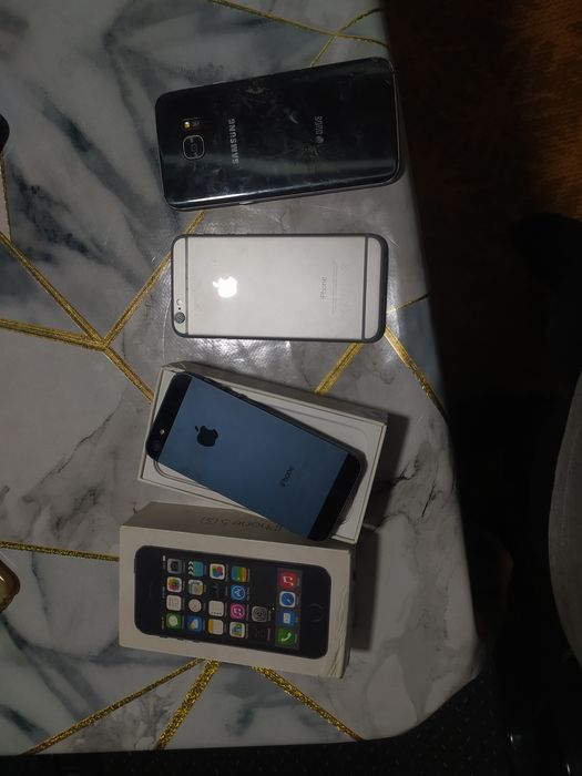 Продам не рабочие телефоны на запчасти