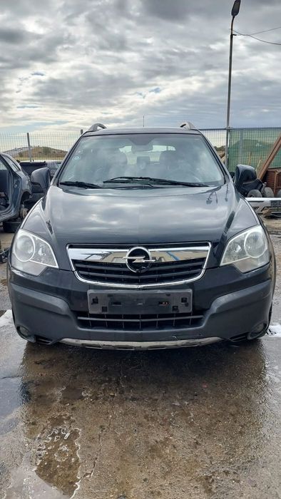 Dezmembram Opel Antara an 2008 motor 2.0 Cdti cutie 4x4 Automata