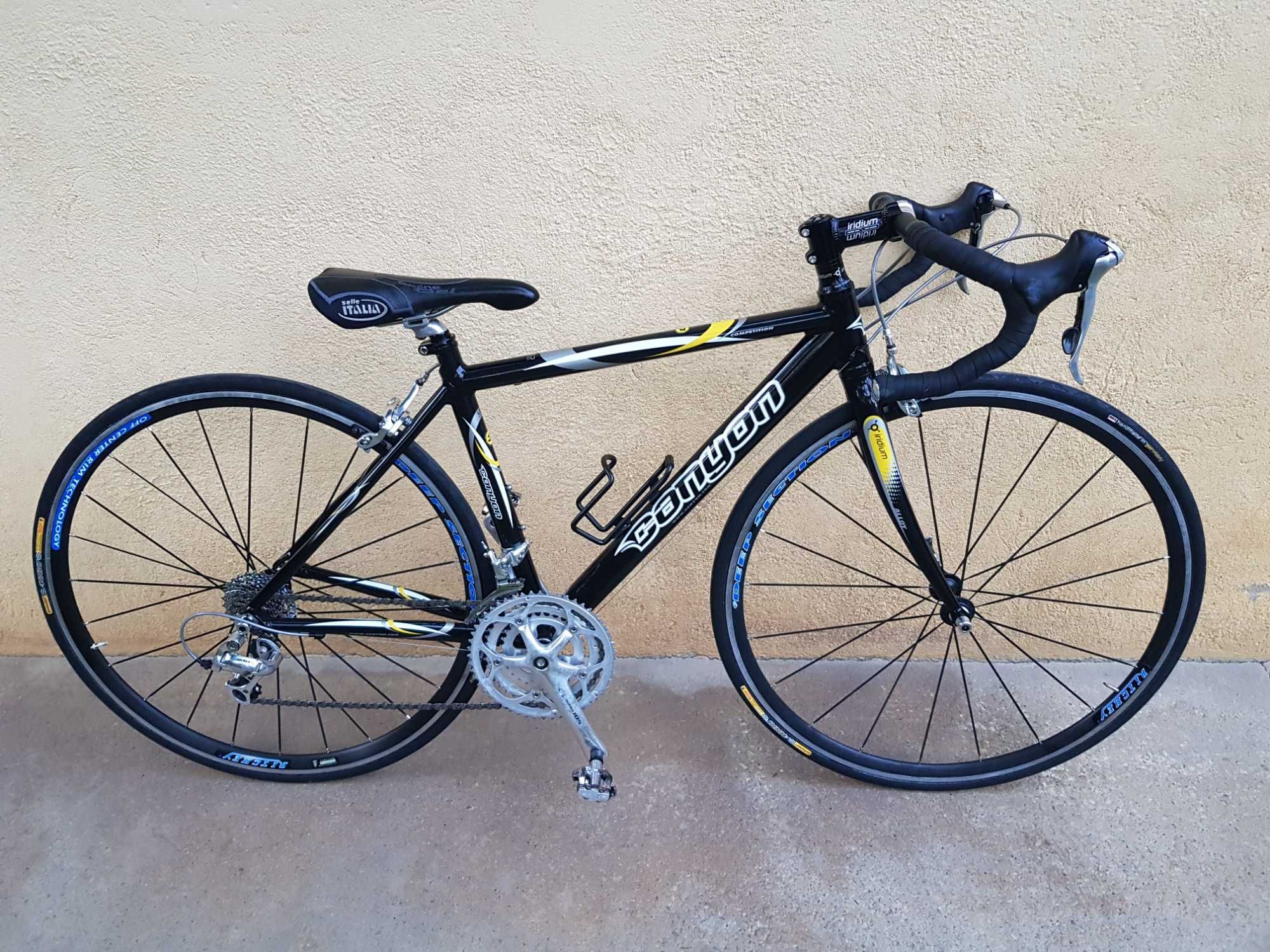 Cursiera Canyon echipata shimano 105