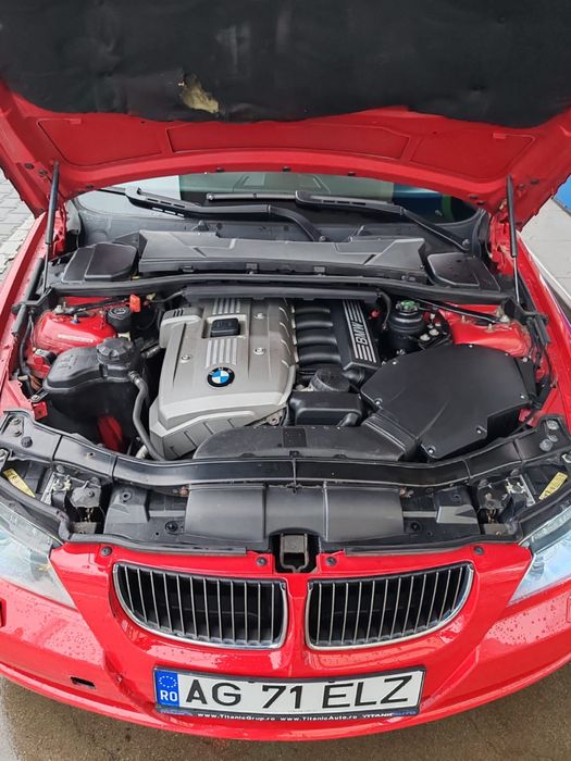 Seria 3 E90 325xi 2006 4x4 218cp