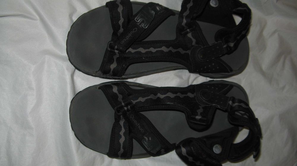 Sandale Quechua cu talpi Vibram