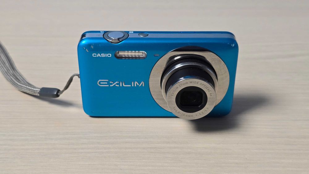 Casio Exilim EX-Z800 , 14 mp