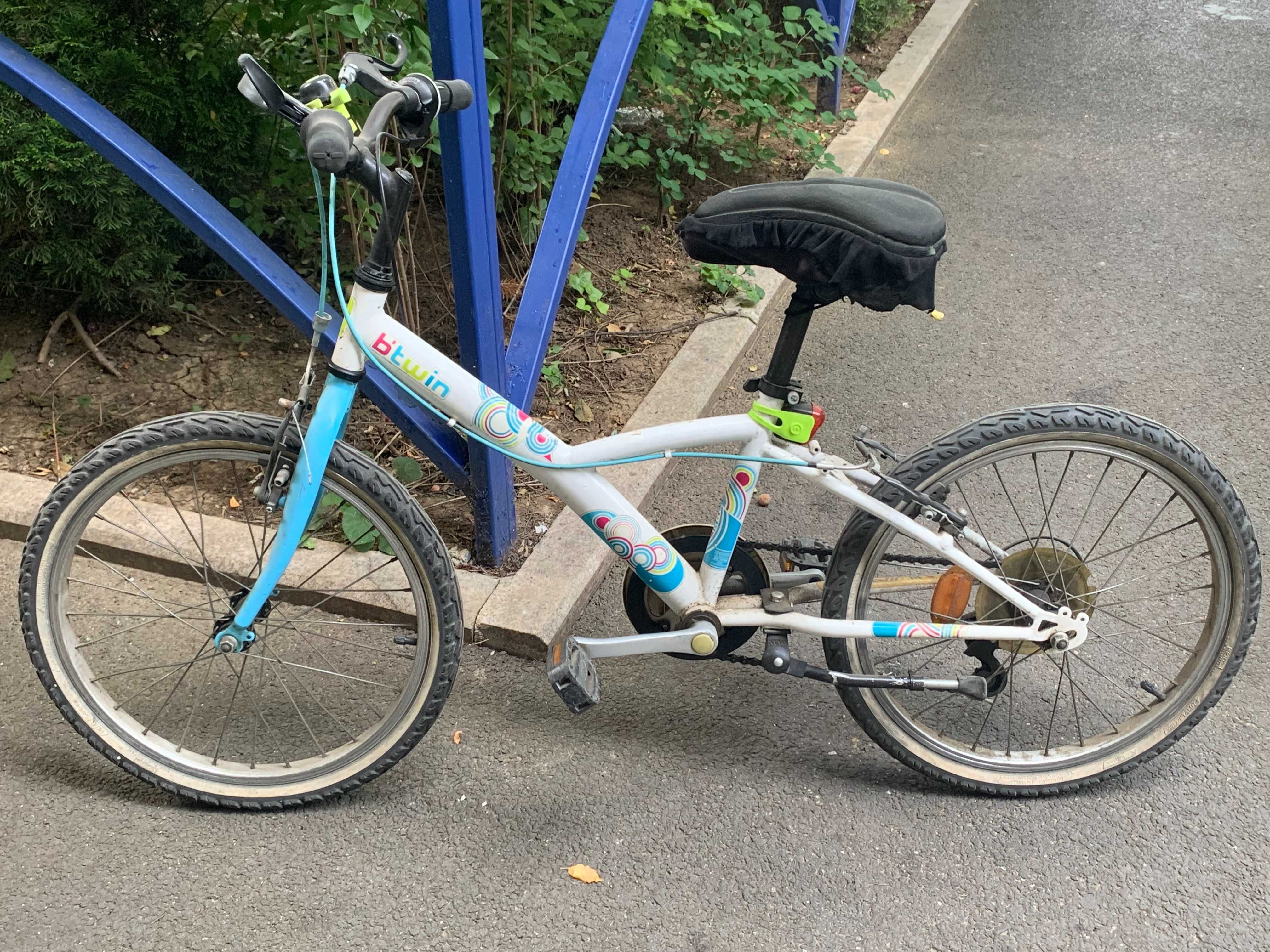 Bicicleta Btwin, de 16, merge perfect, de copii