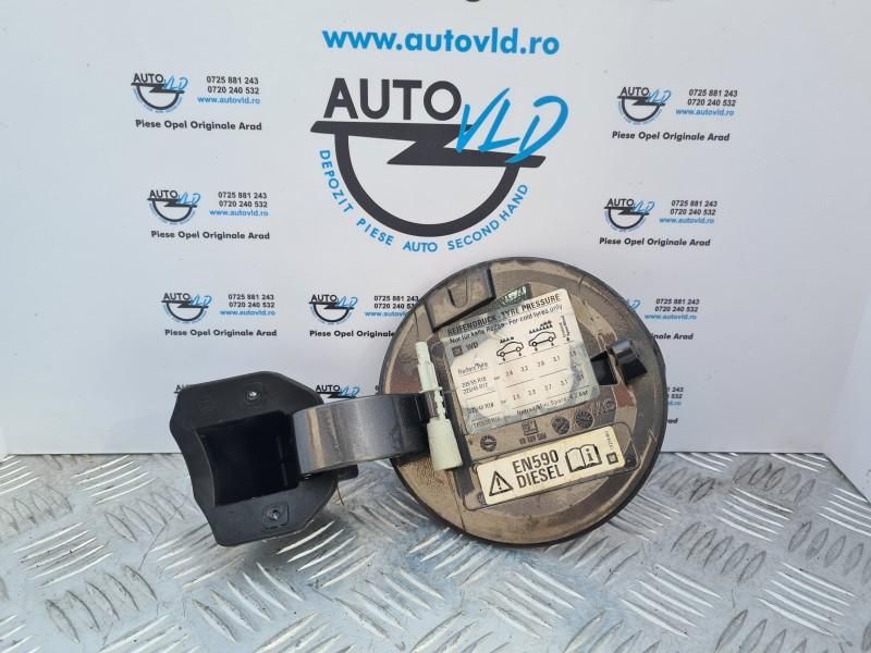 Usa usita rezervor Opel Zafira B Facelift