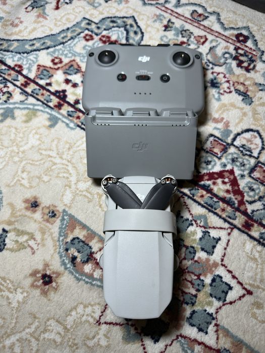 Дрон dji mini2 se kombo