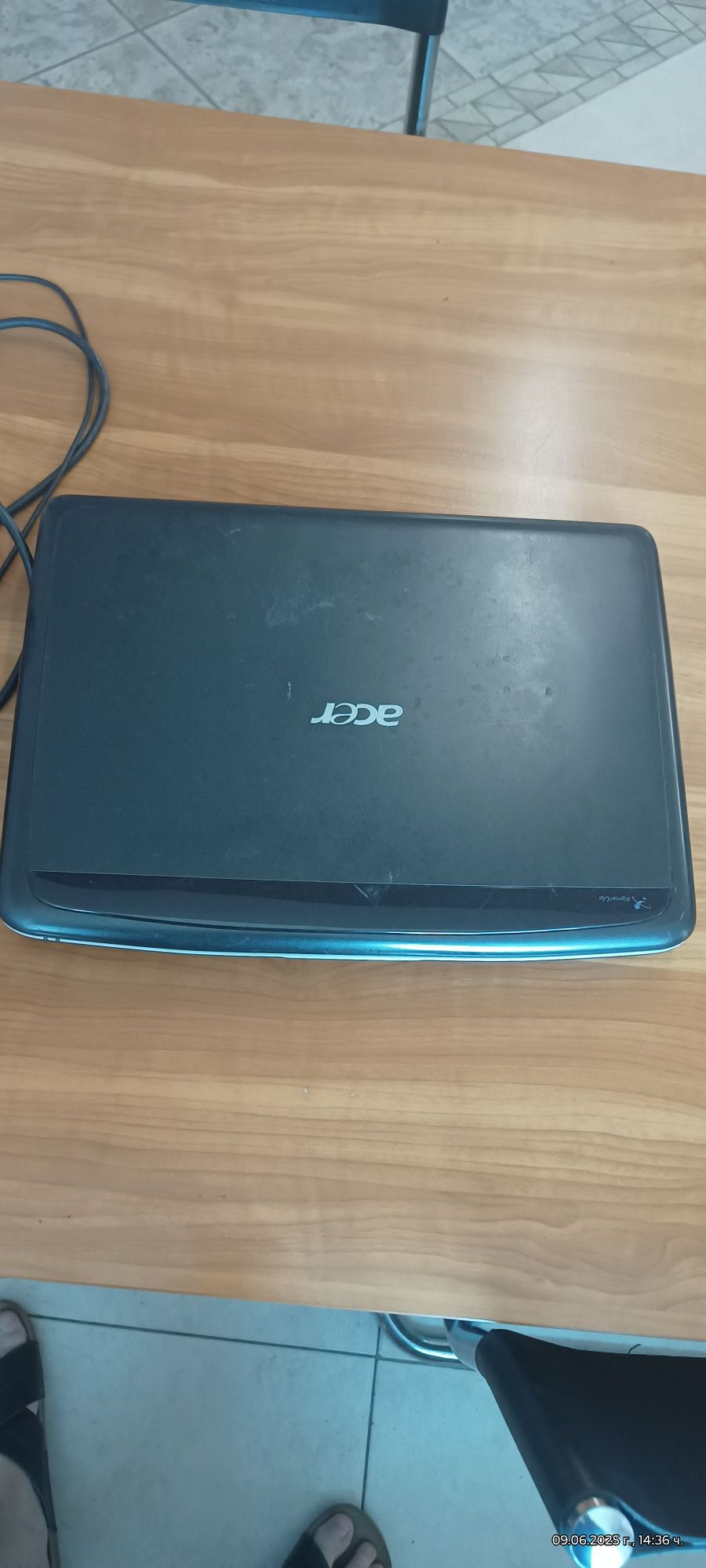 Лаптоп Acer c windows7