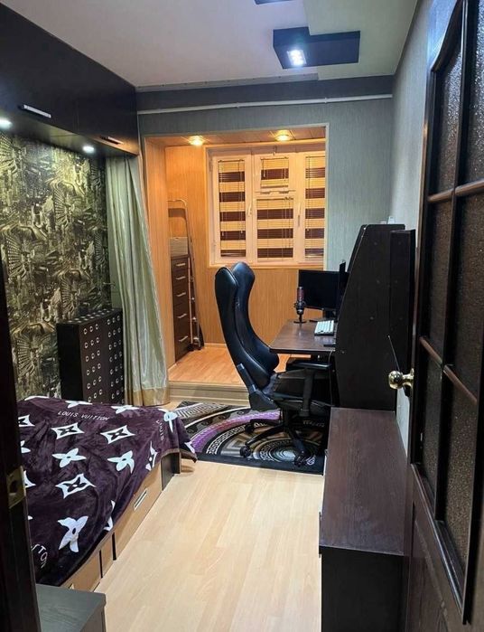 Продаётся 2х комнатная квартира Чиланзар 13 квартал