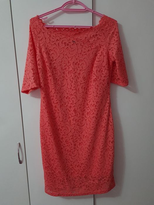 Рокля цвят корал. Orsay