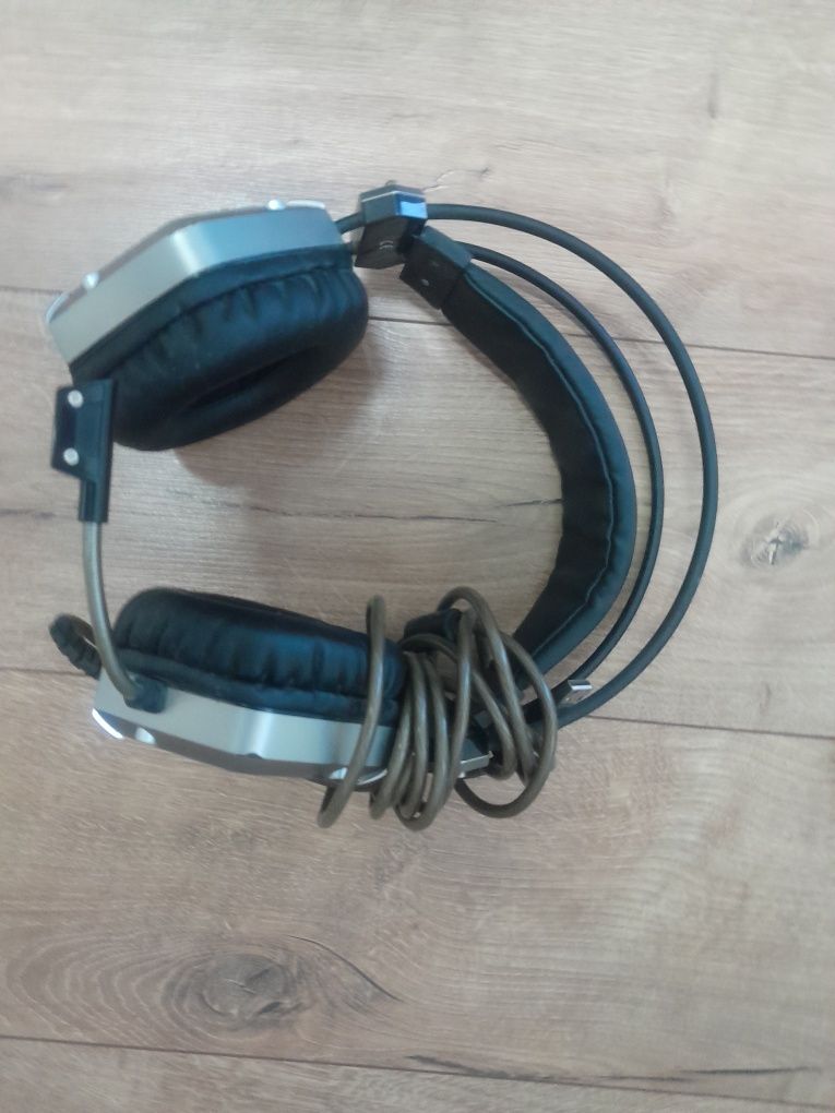Casti Gaming cu fir White Shark LION Over-Ear