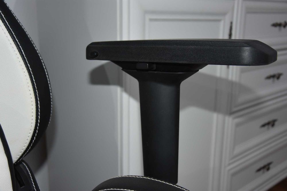 Scaun de gaming   .