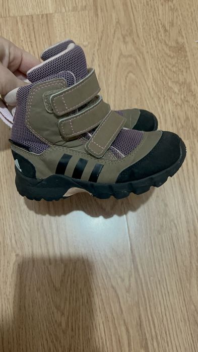 Adidas батуши и маратонки 26 номер